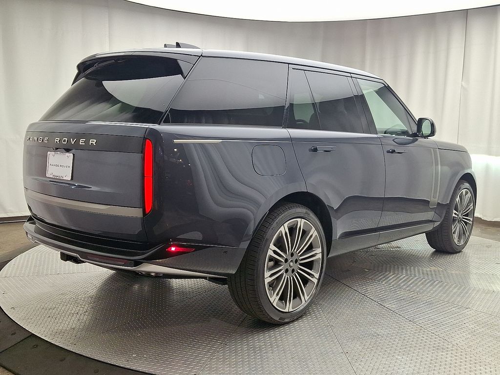 Thumbnail: 2025 Land Rover Range Rover - 3
