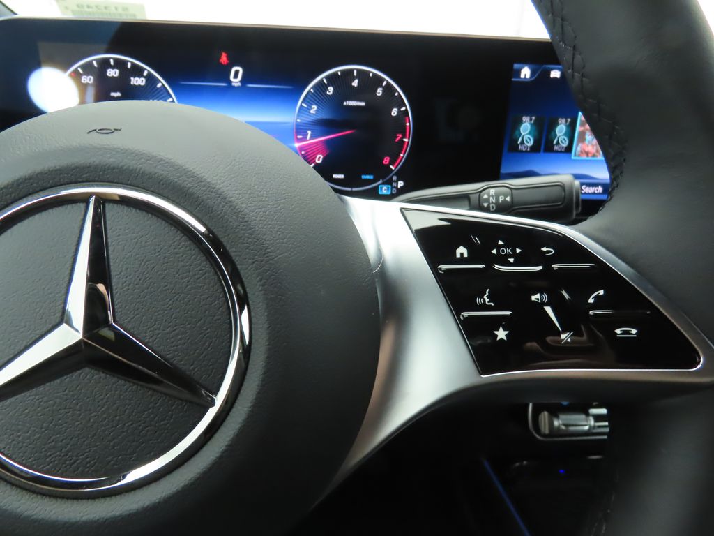 Thumbnail: 2025 Mercedes-Benz GLA - 12