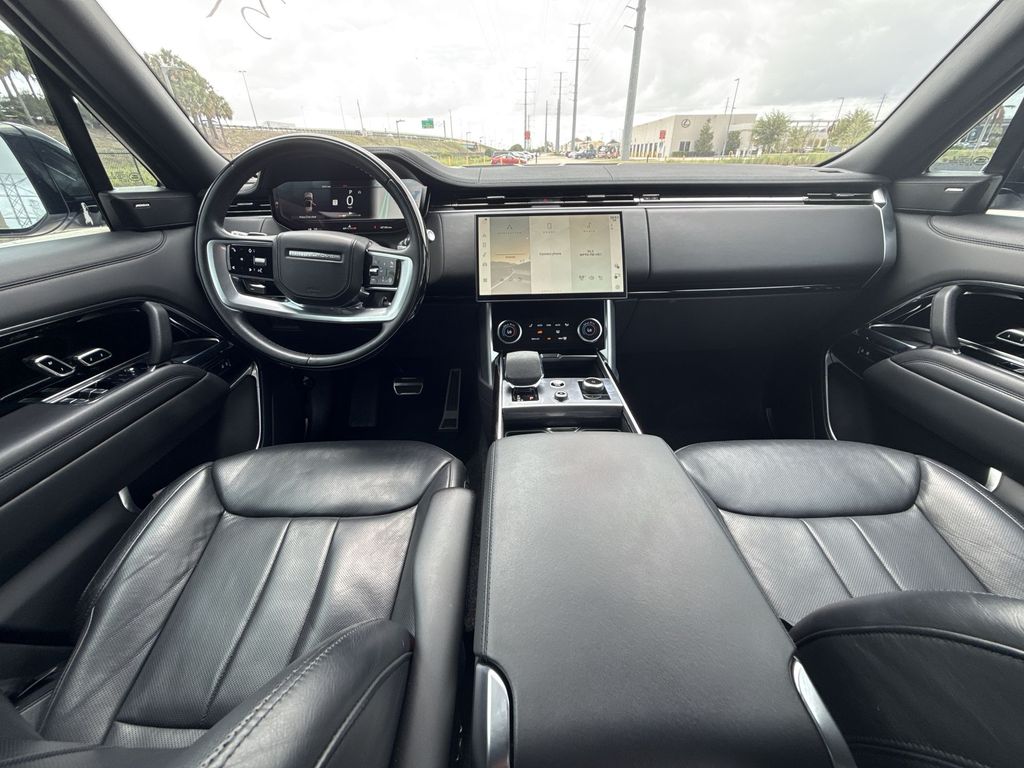 Thumbnail: 2023 Land Rover Range Rover - 19