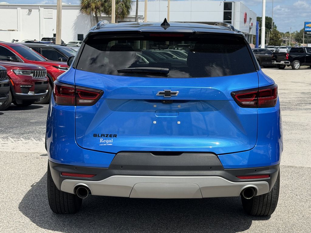 new 2025 Chevrolet Blazer car, priced at $33,991