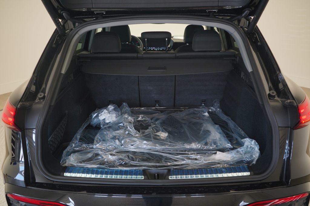 Thumbnail: 2025 Audi Q5 - 11