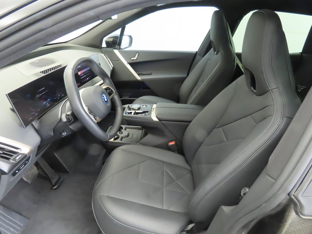 Thumbnail: 2025 BMW iX - 18