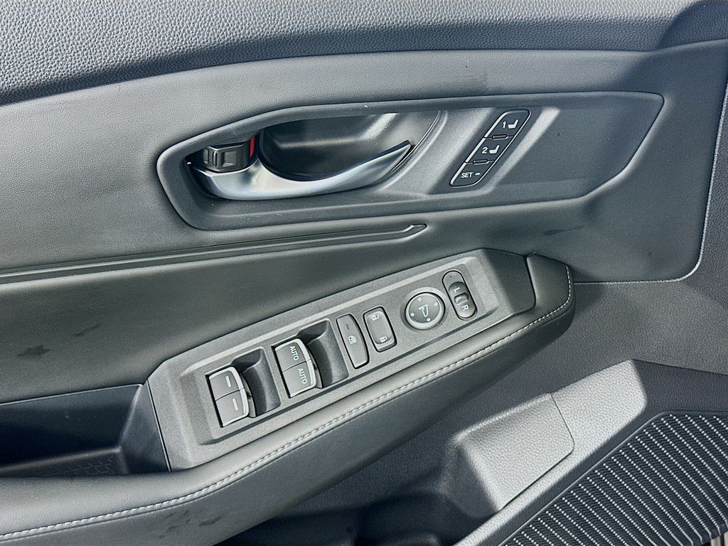 Thumbnail: 2025 Honda Accord - 17