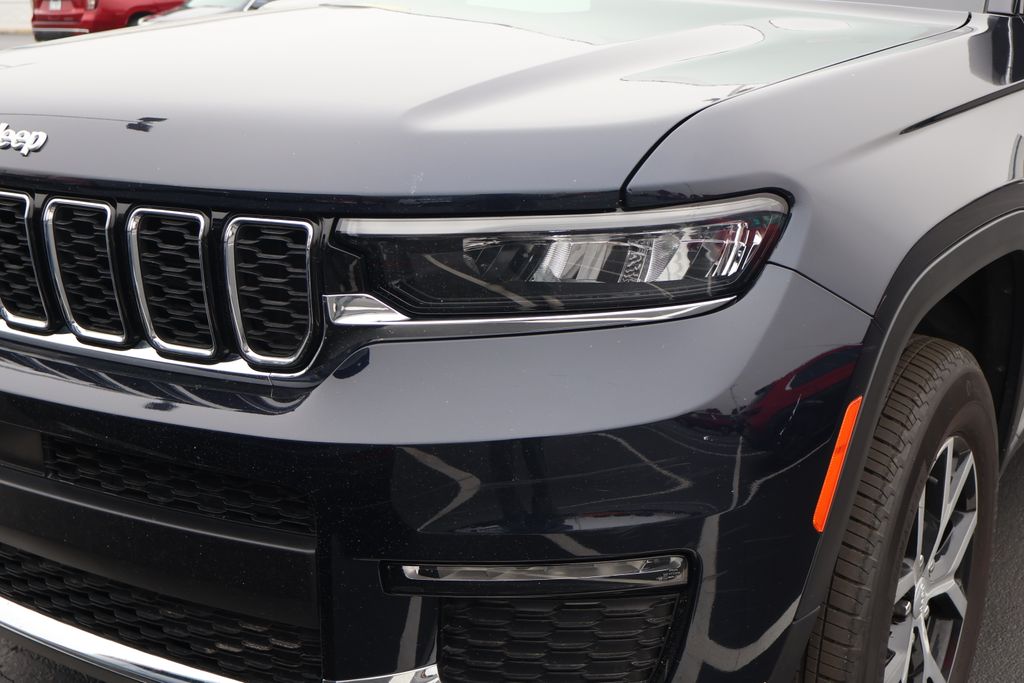 Thumbnail: 2024 Jeep Grand Cherokee L - 2