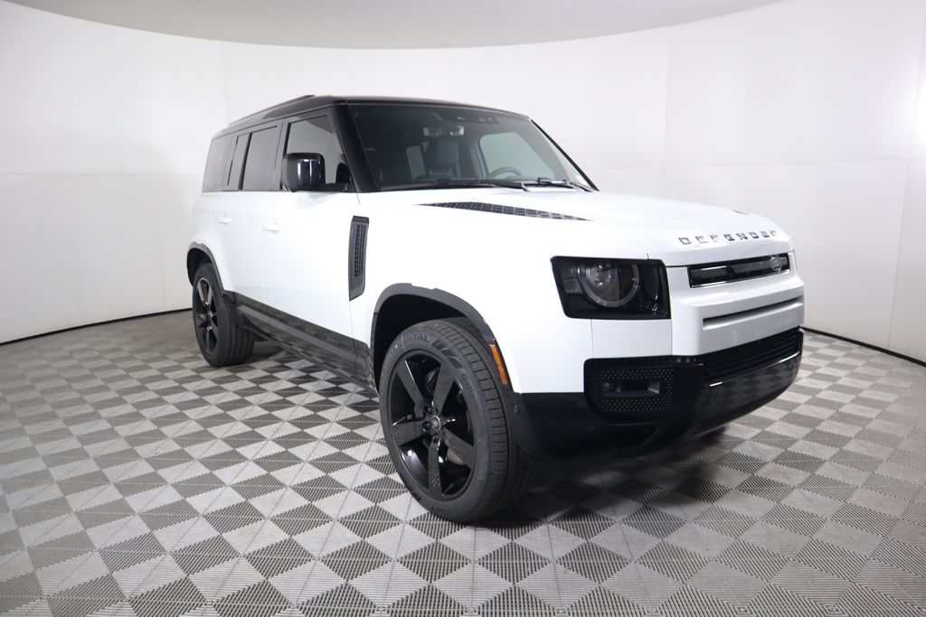 2025 Land Rover Defender 110 3