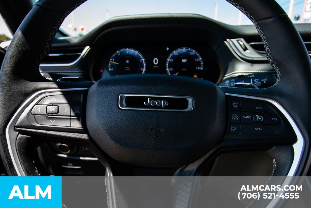 2023 Jeep Grand Cherokee Altitude photo 16
