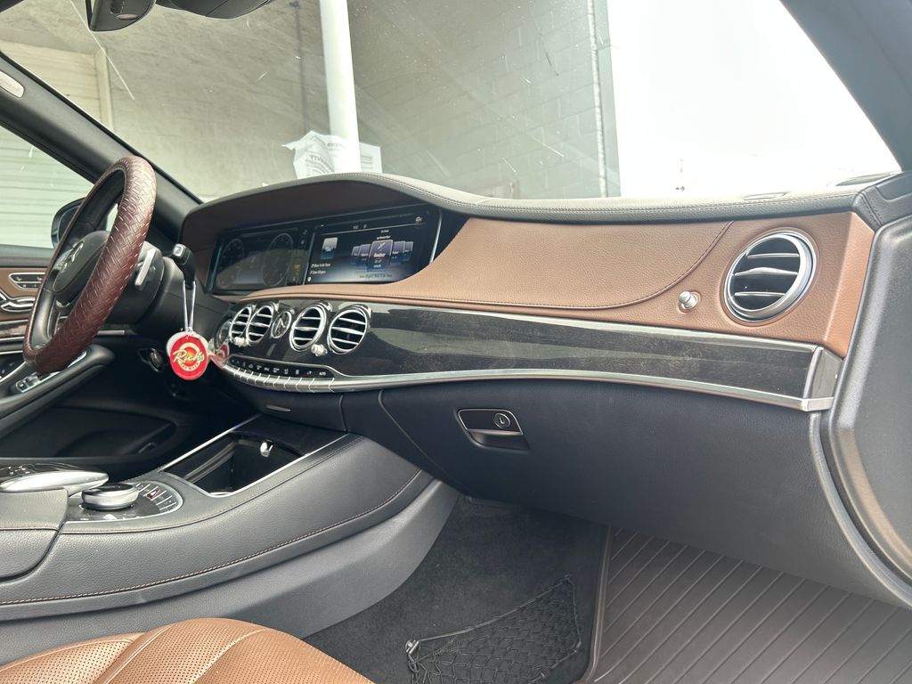 Used 2017  Mercedes-Benz S 550 image 14