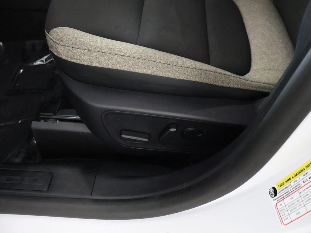 Used 2025 White Ford Big Bend image 29
