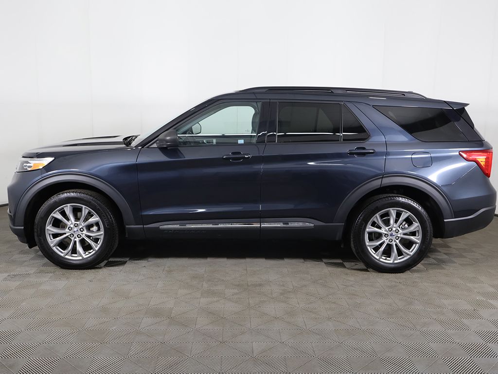 Used 2024 Blue Ford XLT image 16