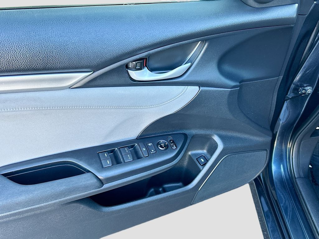 Thumbnail: 2019 Honda Civic - 17