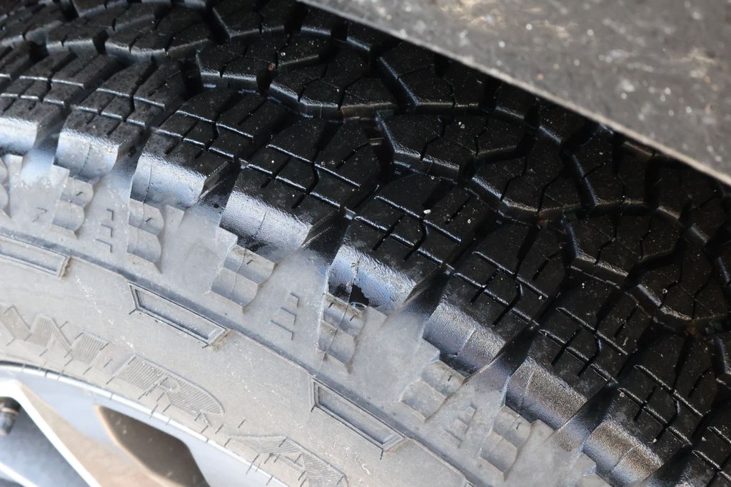 Thumbnail: 2023 Chevrolet Tahoe - 6