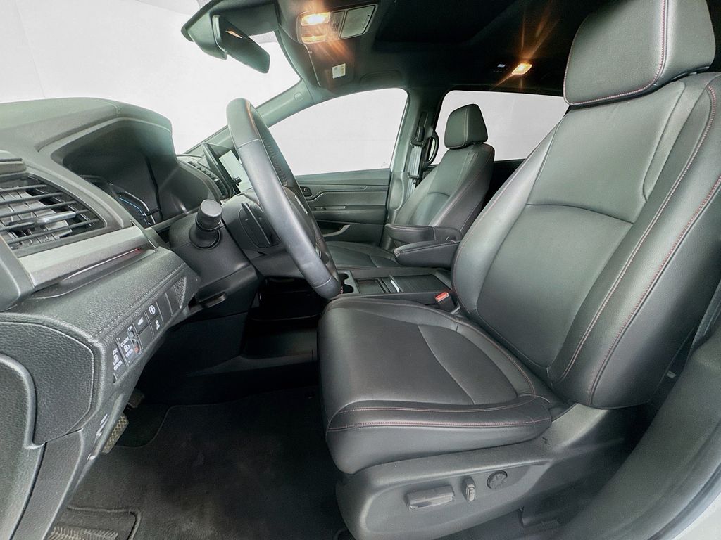 Used Car 2024 Honda Odyssey  Sports Van Sport Front Wheel Drive For Sale Under $40,000 In Austin, Texas