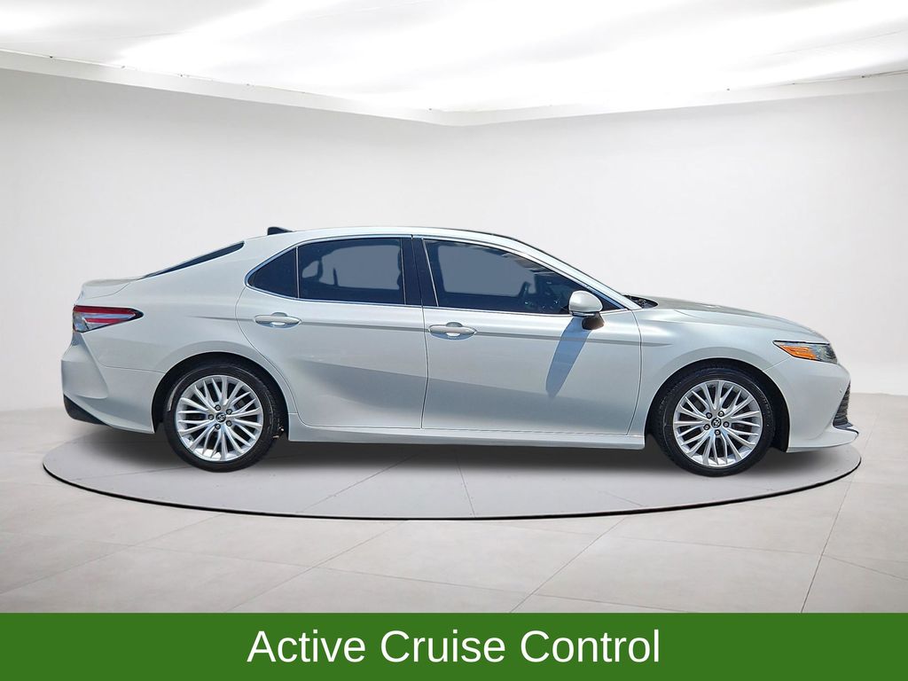 2018 Toyota Camry 8