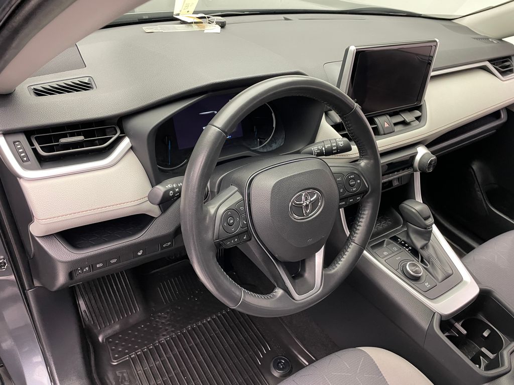 Thumbnail: 2024 Toyota RAV4 - 11
