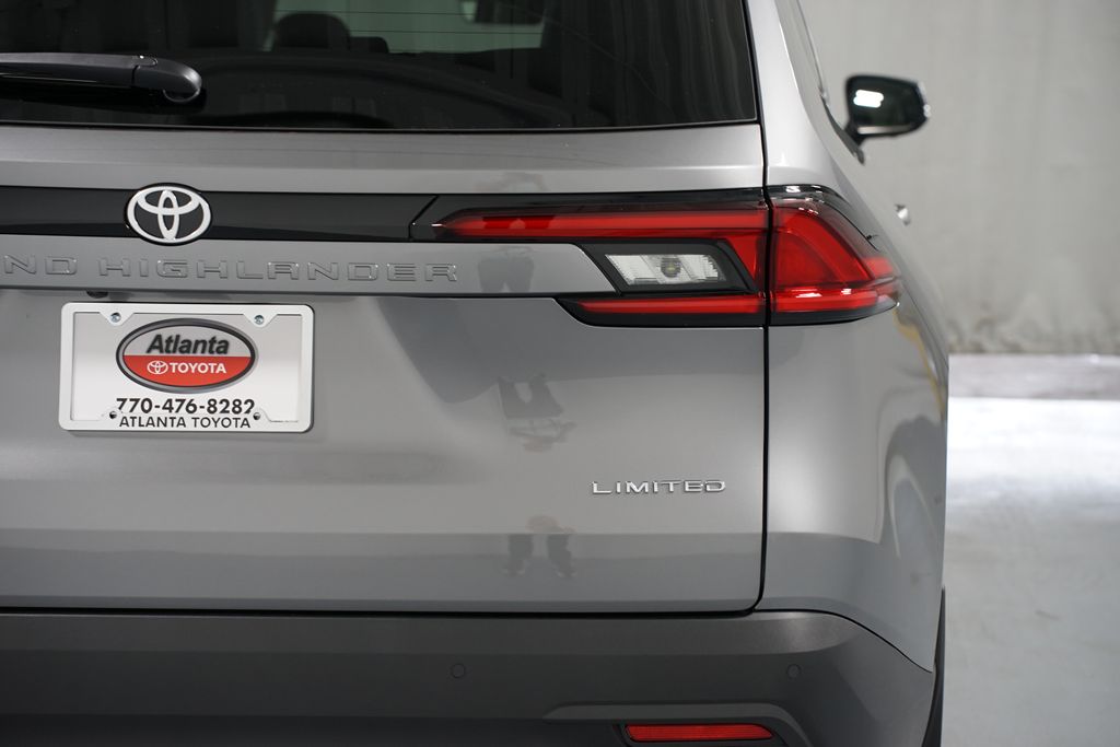 Thumbnail: 2025 Toyota Grand Highlander - 10