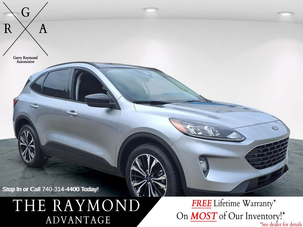 Silver Metallic 2022 Ford Escape SUV / Crossover All-Wheel Drive Automatic