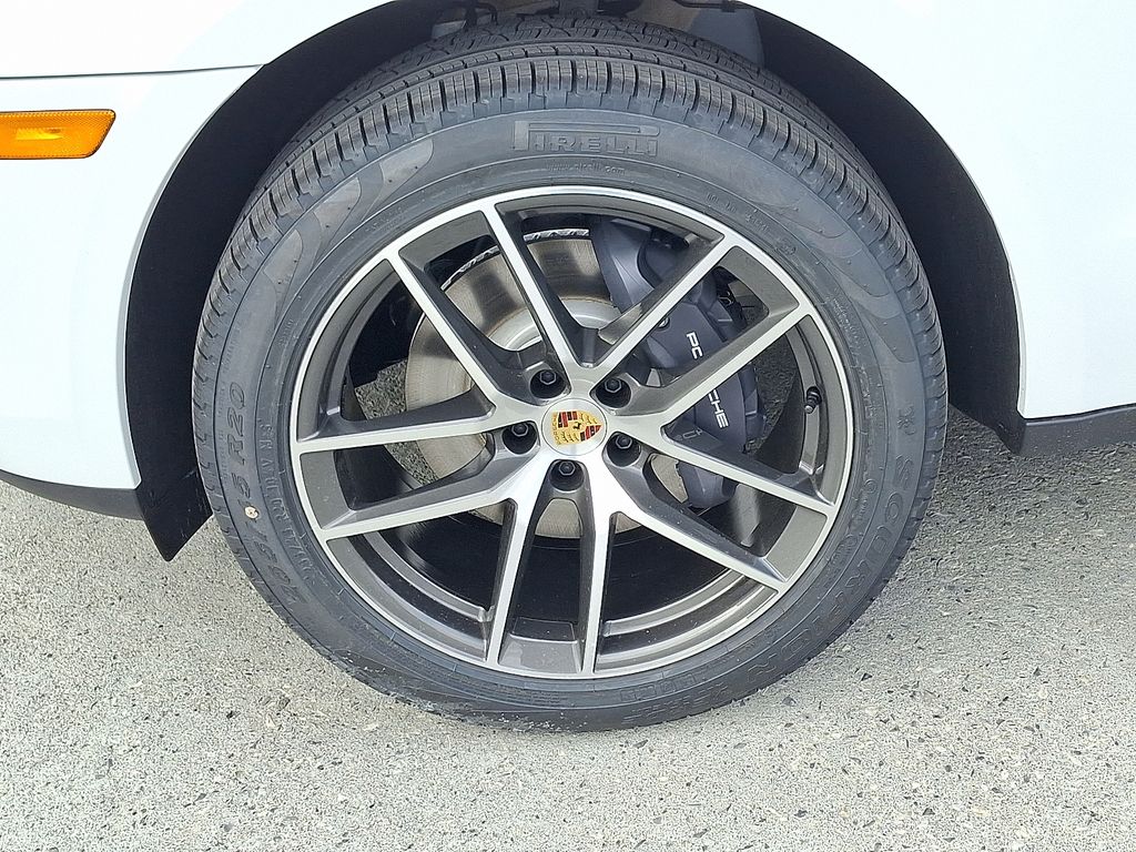 Thumbnail: 2026 Porsche Macan - 11