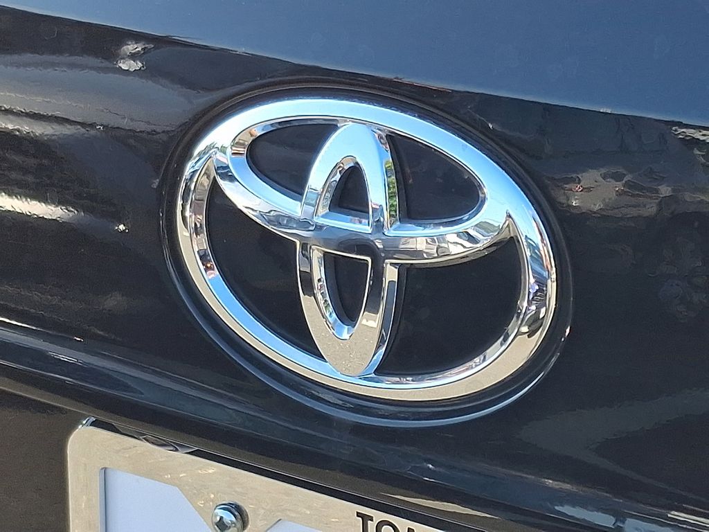 Thumbnail: 2021 Toyota Highlander - 30