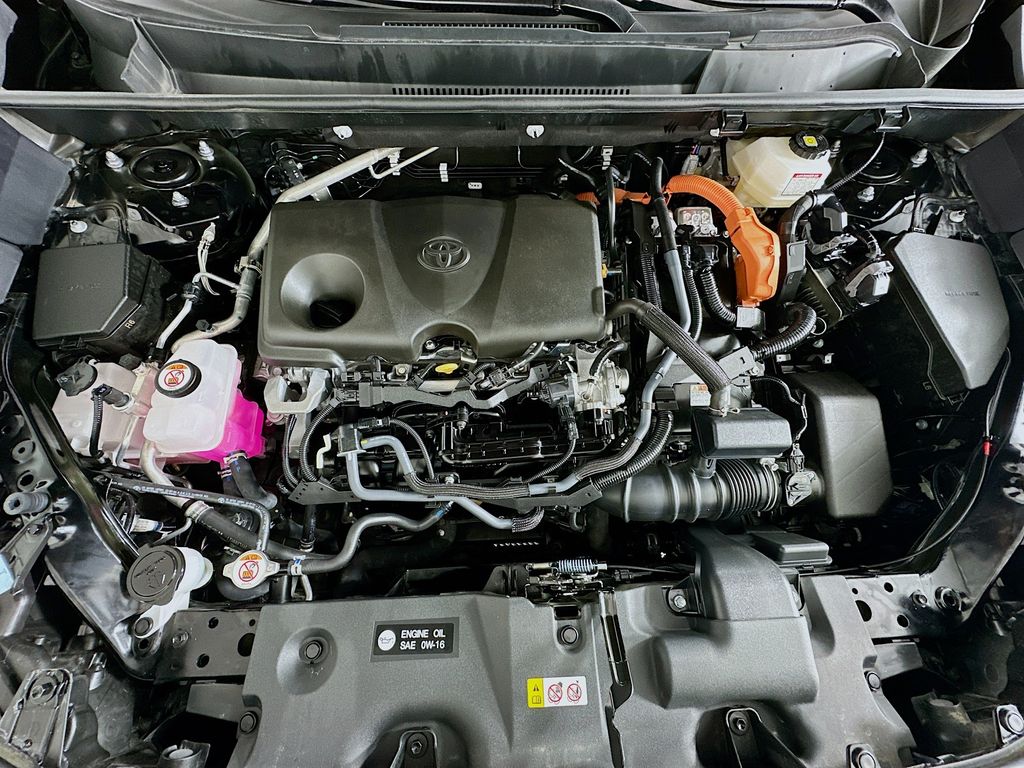 Thumbnail: 2025 Toyota RAV4 - 29