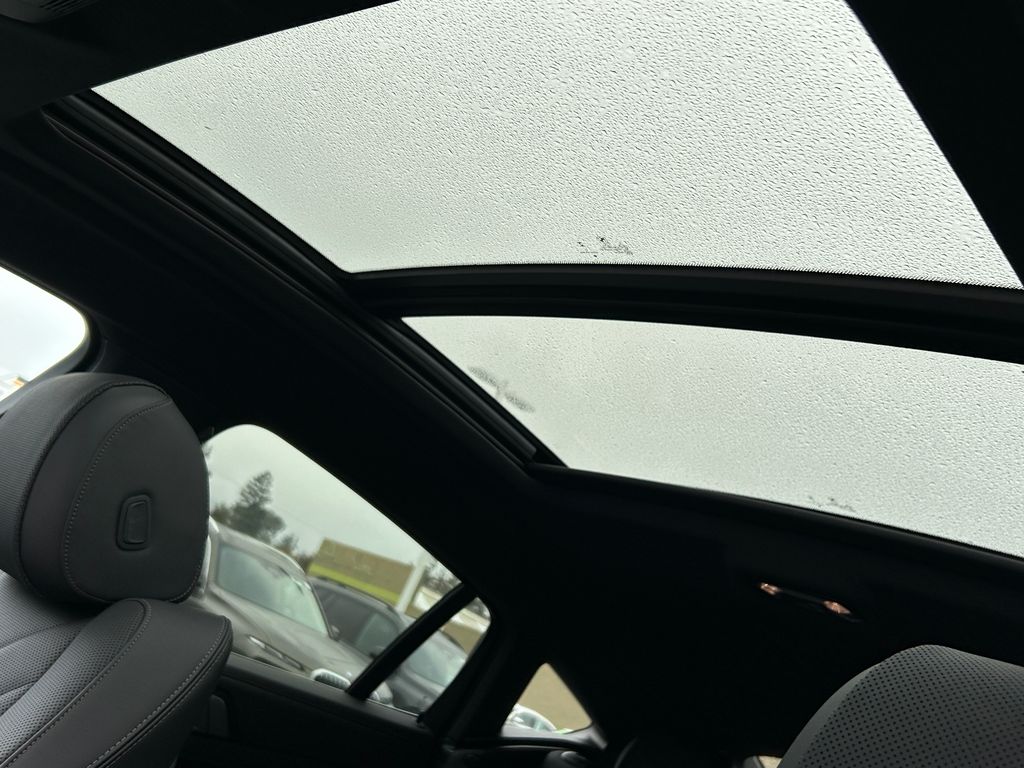 Thumbnail: 2026 BMW X6 - 16