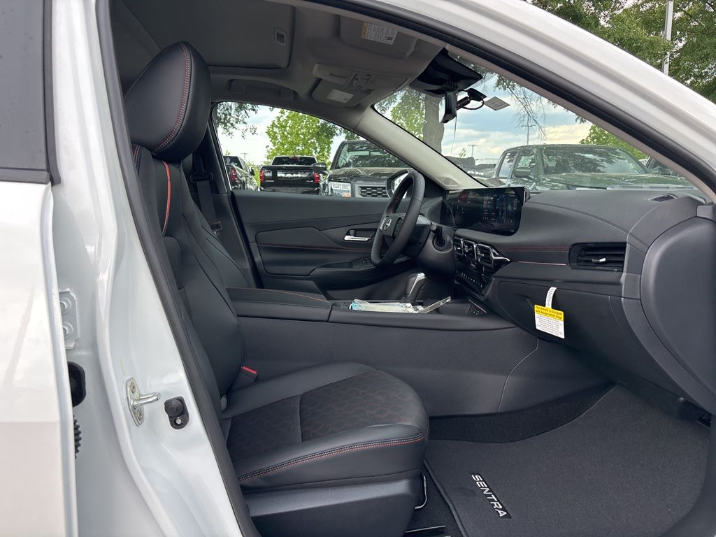 New 2026 White Nissan SR image 18