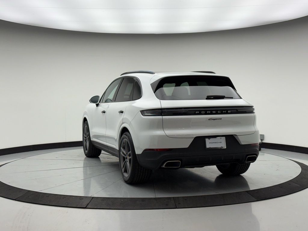 Thumbnail: 2024 Porsche Cayenne - 3