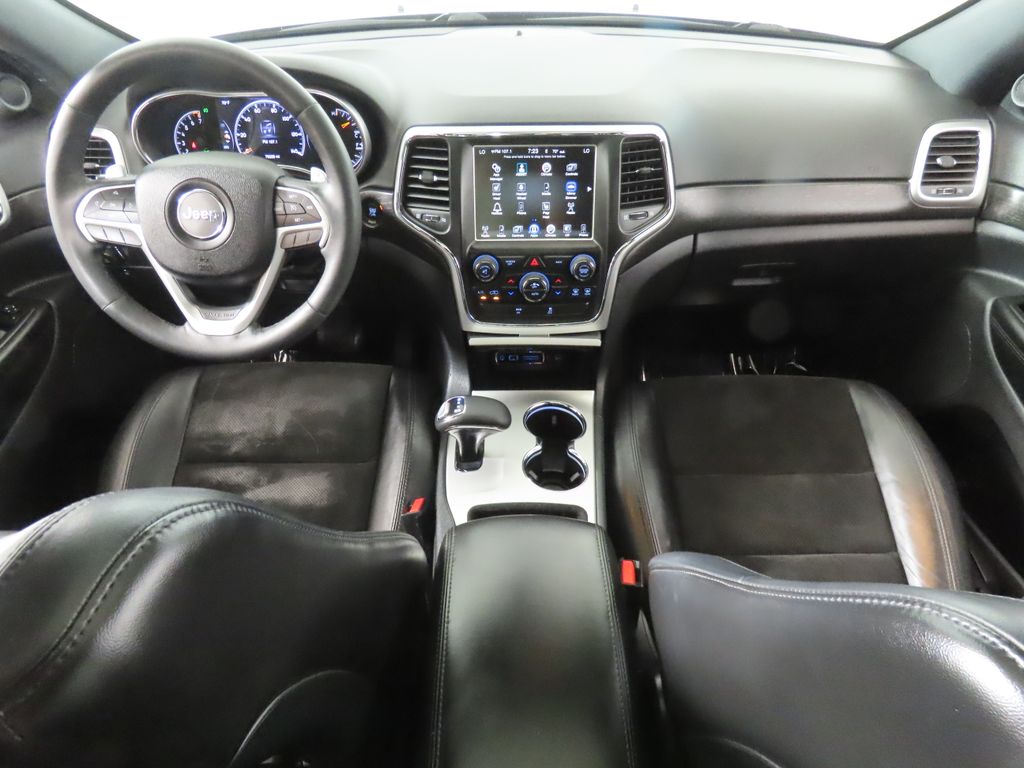 Thumbnail: 2015 Jeep Grand Cherokee - 9