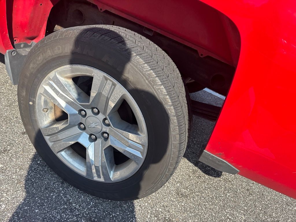 Used 2016 Red Chevrolet Custom image 12