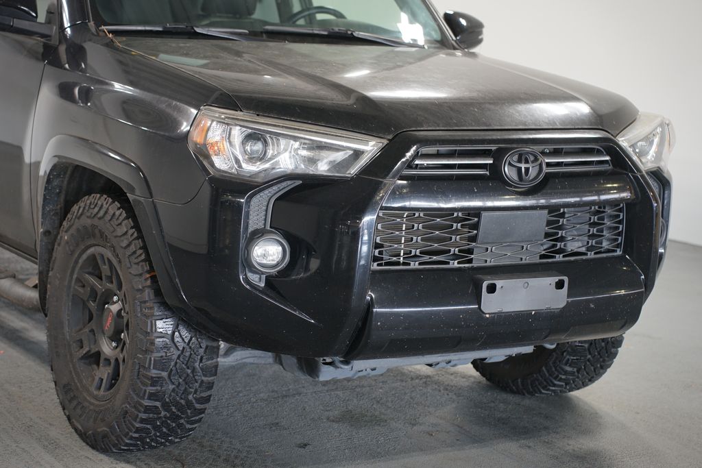 Thumbnail: 2021 Toyota 4Runner - 4