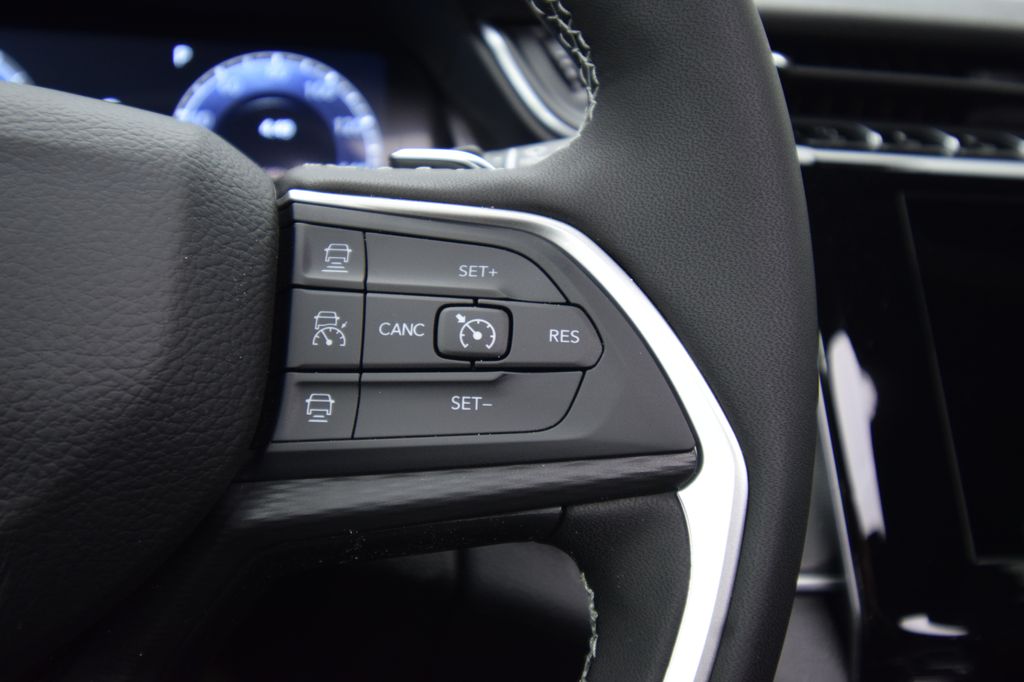 new 2026 Jeep Grand Cherokee car, priced at $37,984