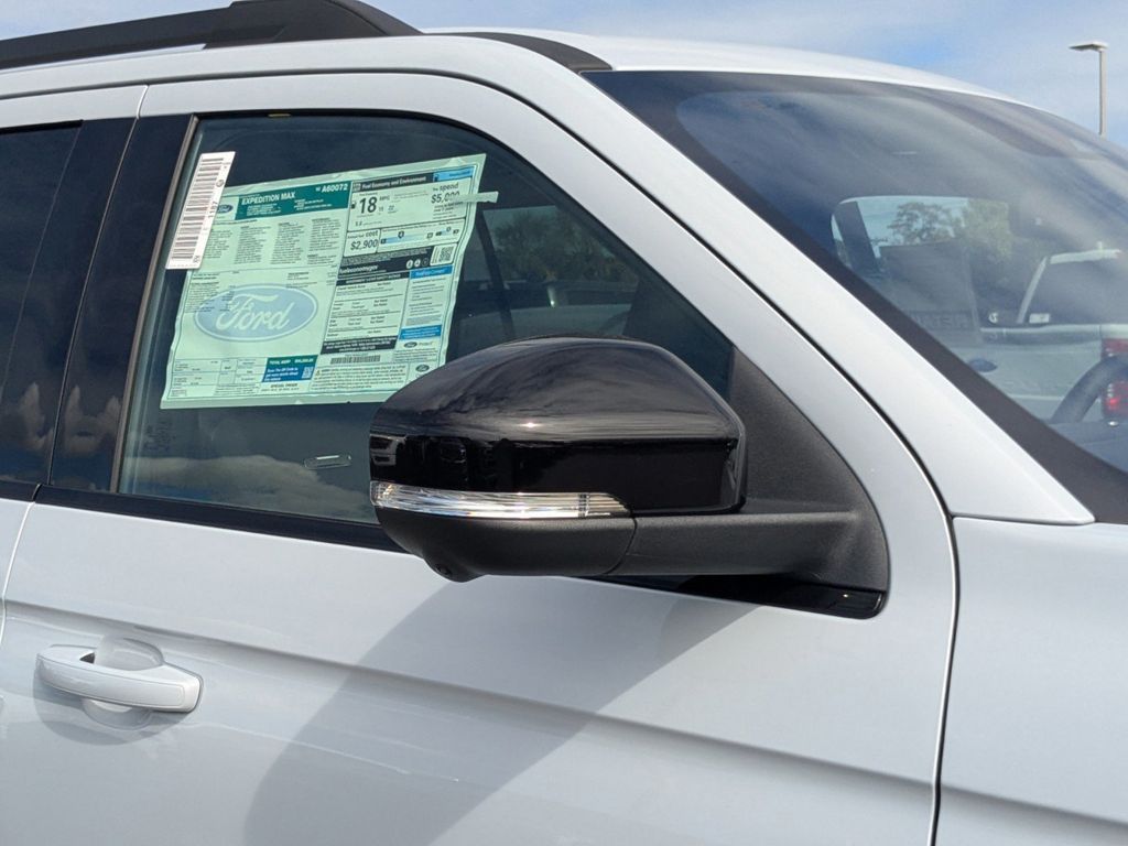 2025 Ford Expedition Platinum MAX