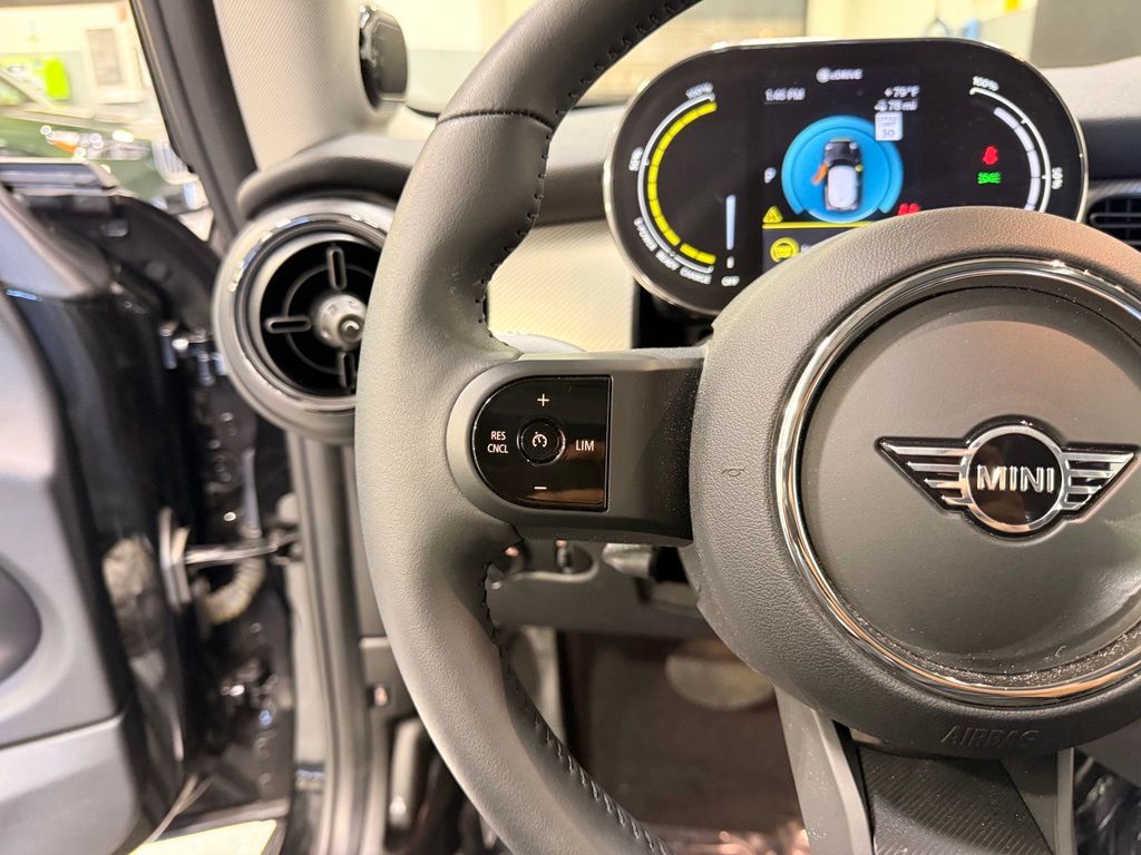 Thumbnail: 2024 MINI Cooper - 13