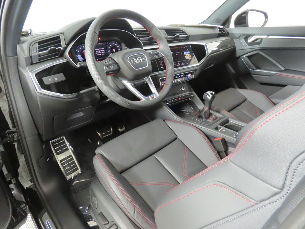 Thumbnail: 2025 Audi Q3 - 28