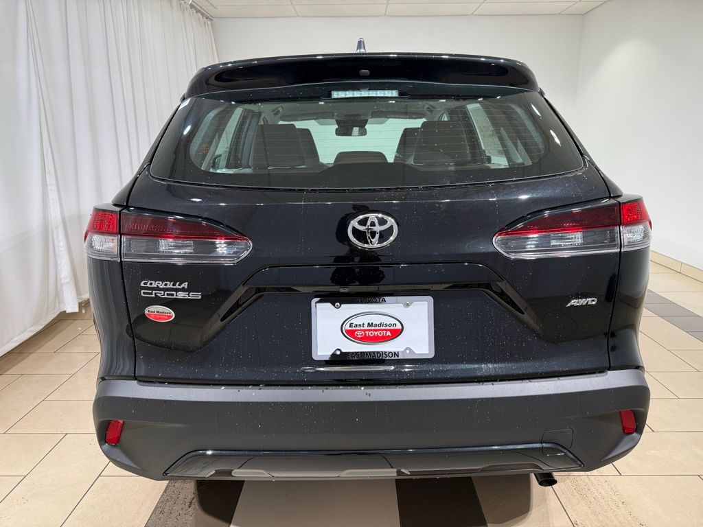 Thumbnail: 2026 Toyota Corolla Cross - 4