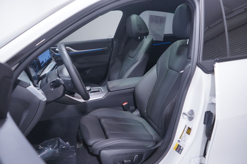 Thumbnail: 2024 BMW i4 - 7