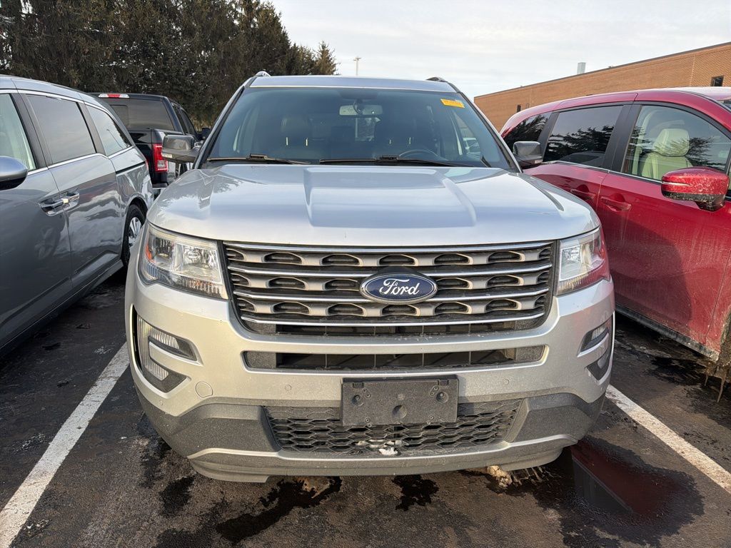 Thumbnail: 2017 Ford Explorer - 5