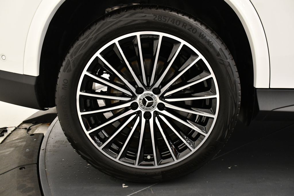 Thumbnail: 2025 Mercedes-Benz GLC - 14