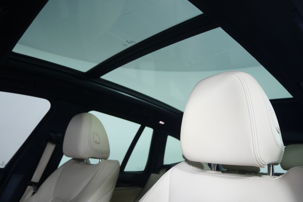 Thumbnail: 2020 BMW X3 - 11