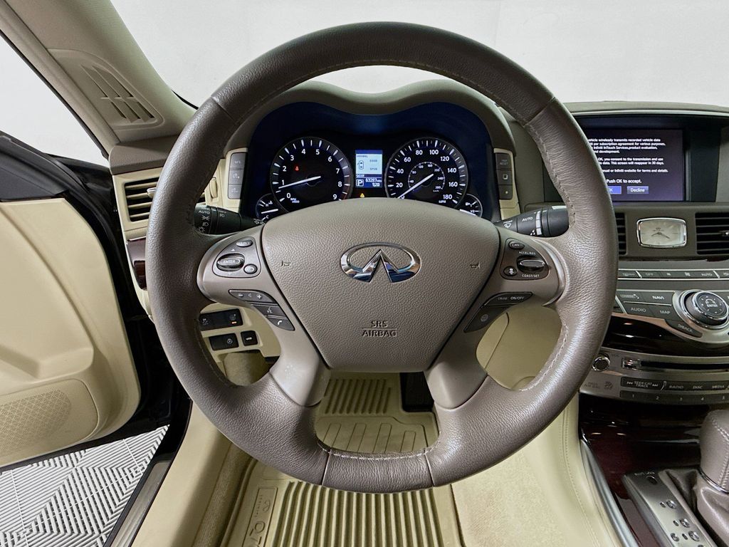 Thumbnail: 2019 INFINITI Q70 - 11