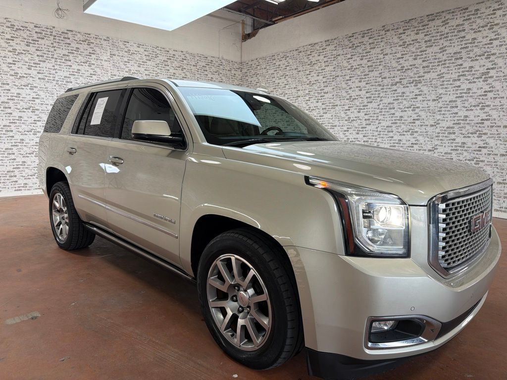 Sparkling Silver Metallic 2016 GMC Yukon SUV / Crossover Four-Wheel Drive 8-Speed Automatic
