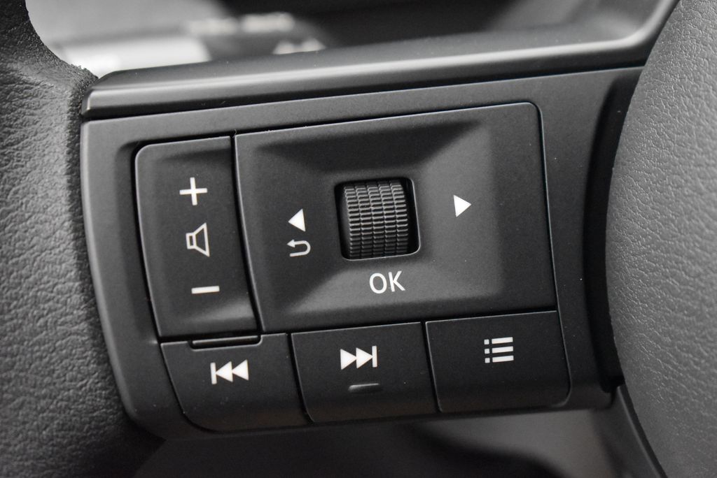 Thumbnail: 2026 Nissan Kicks - 15