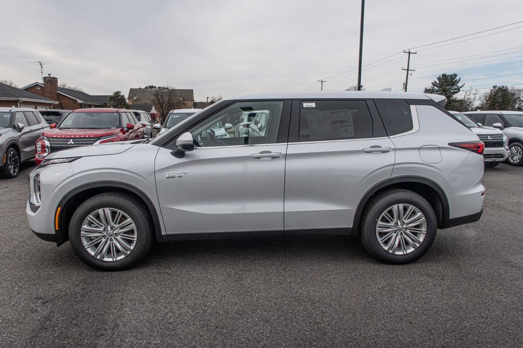 2025 Mitsubishi Outlander PHEV ES S-AWC
