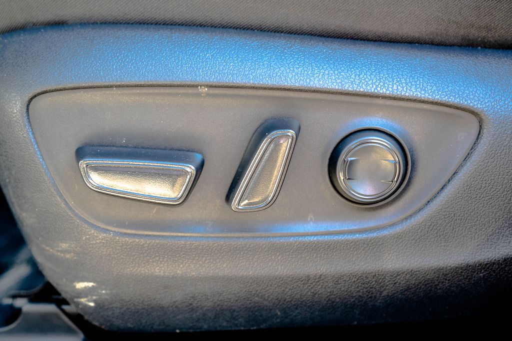 Used 2025 Toyota RAV4 SUV