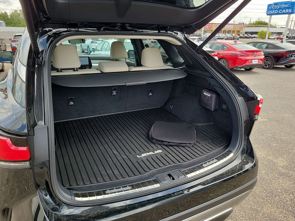 2026 Lexus RX 450h+ Luxury - 7