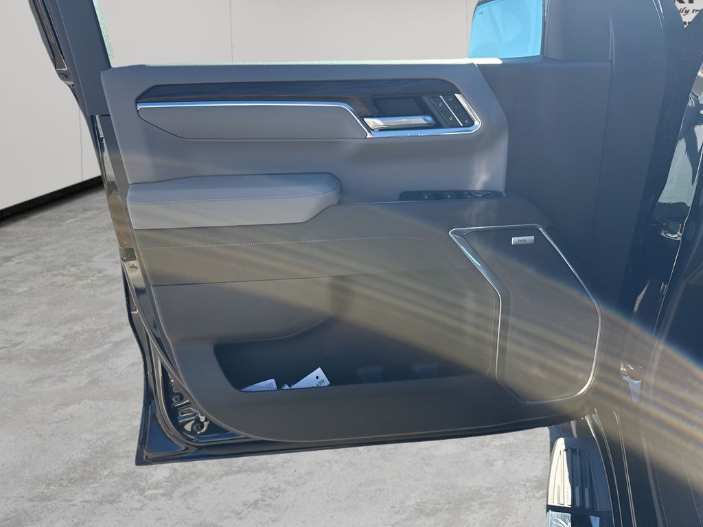 New 2026 Black GMC SLT image 25