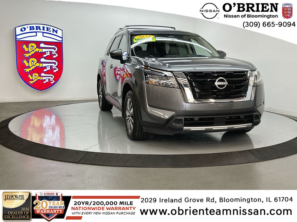 2024 Nissan Pathfinder SL FWD