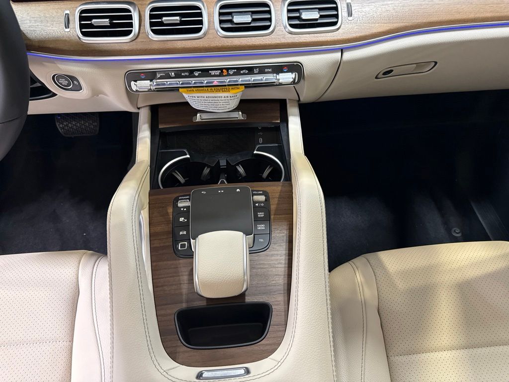 Thumbnail: 2026 Mercedes-Benz GLE - 29