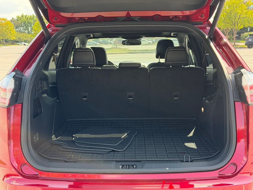 2024 Ford Edge ST