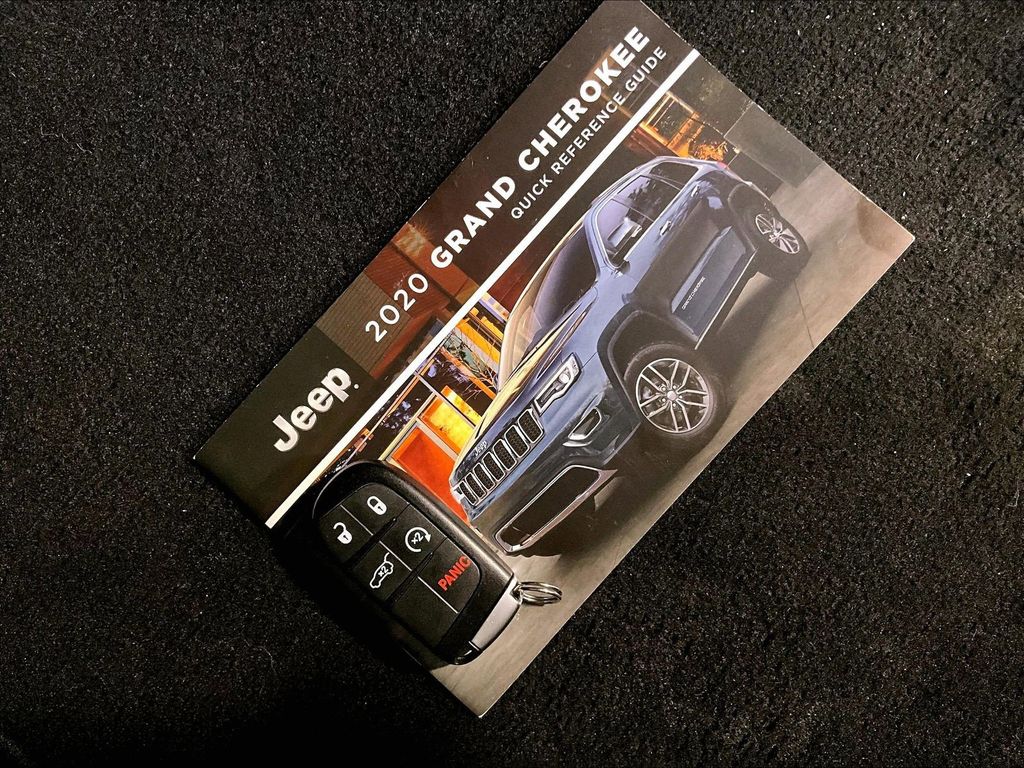 2020 Jeep Grand Cherokee — photo 32