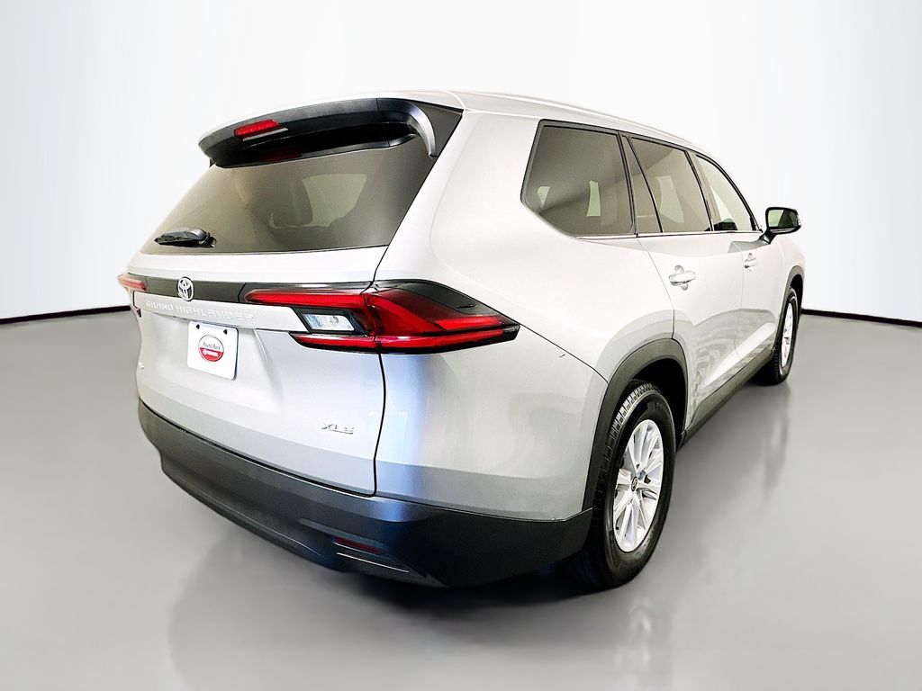 Thumbnail: 2025 Toyota Grand Highlander - 5